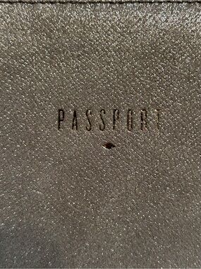 NWOT Fossil Metallic Silver Passport Clutch